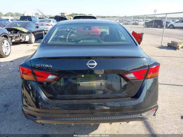 Nissan 2023 2023 1N4BL4BVXPN395467 Image 16