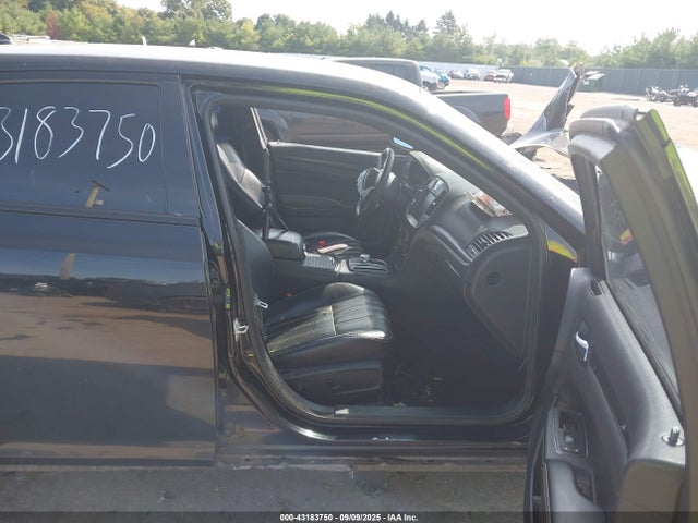 43183750 :رقم المزاد ، 2C3CCAGG1GH253237 vin ، 2016 Chrysler 300 300s مزاد بيع