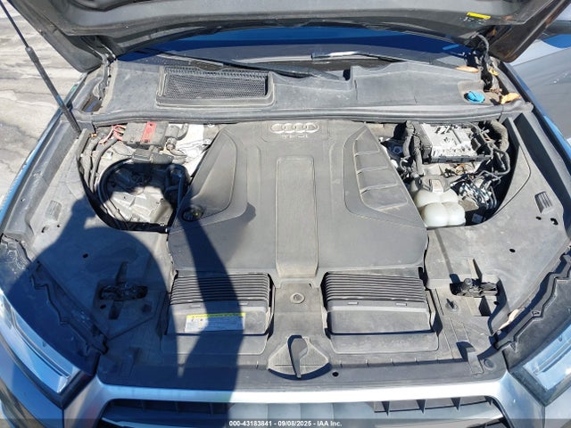 2017 AUDI Q7 WA1LHAF7XHD046093 Photo 9