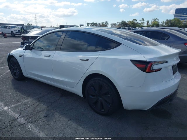 2025 TESLA MODEL 3 5YJ3E1EA6SF905210 Photo 2