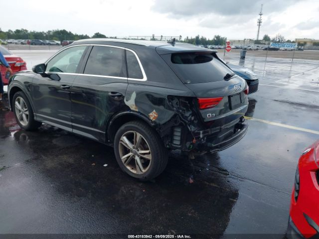 2019 AUDI Q3 WA1DECF37K1086355 Photo 2