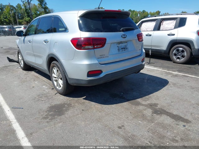 2019 KIA SORENTO 5XYPGDA50KG476743 Photo 2