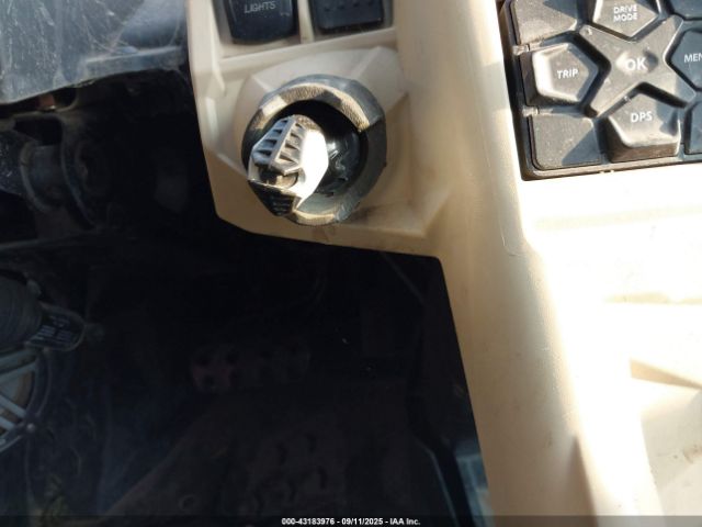 2023 CAN-AM MAVERICK X3 3JBVVAV47PE000039 Photo 10