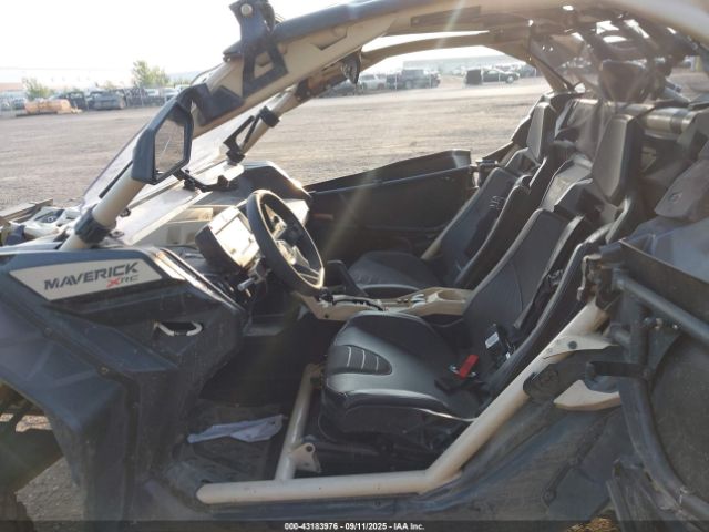 2023 CAN-AM MAVERICK X3 3JBVVAV47PE000039 Photo 4