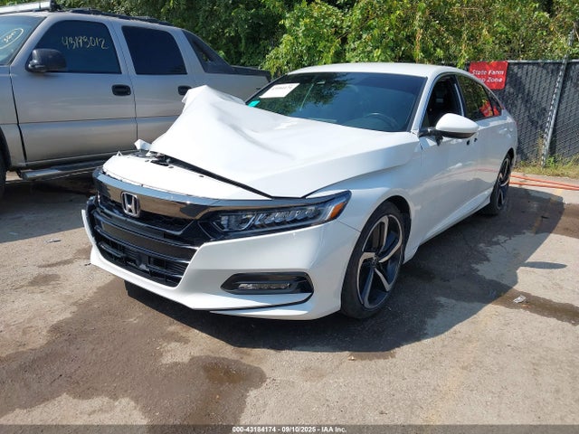 43184174 :رقم المزاد ، 1HGCV1F34JA259738 vin ، 2018 Honda Accord Sport مزاد بيع