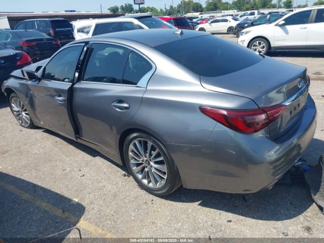 2018 INFINITI Q50 JN1EV7AP9JM590708 Photo 2