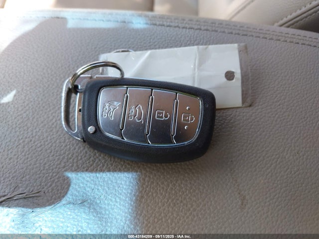 Hyundai 2016 2016 KM8J3CA22GU115615 Image 11
