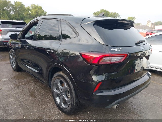 2023 FORD ESCAPE 1FMCU9MN1PUB29584 Photo 2