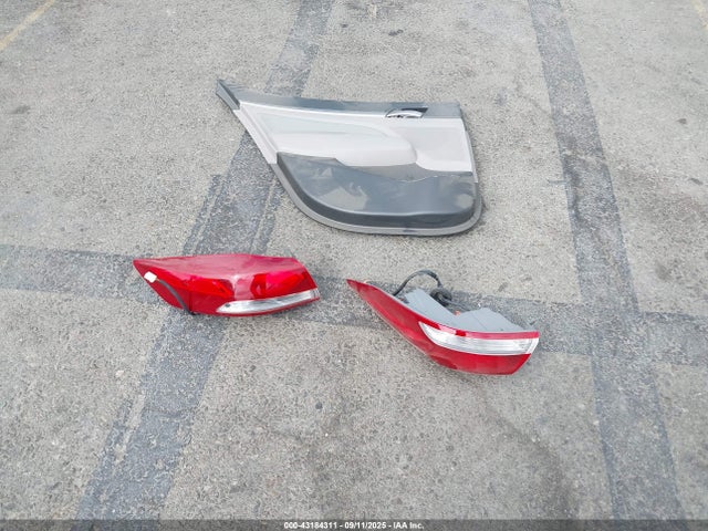 KMHD84LF6HU410027 Hyundai Elantra
