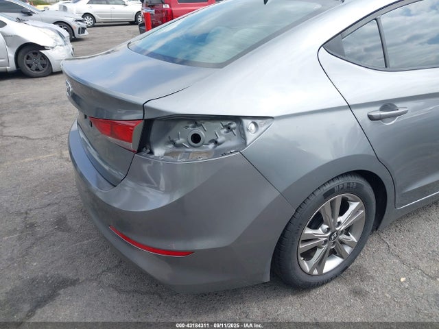 KMHD84LF6HU410027 Hyundai Elantra