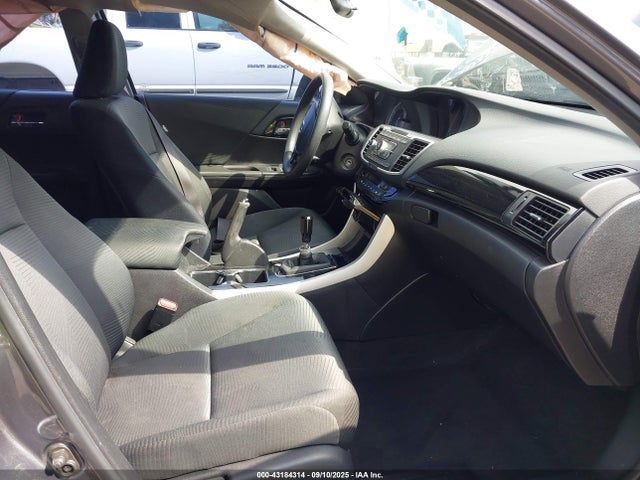 1HGCR2E37GA217889 Honda k24w1