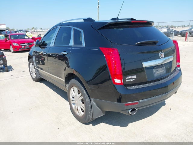 2016 CADILLAC SRX 3GYFNBE3XGS576802 Photo 2