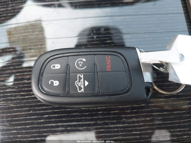 2017 RAM 1500 1C6RR7PT5HS568399 Photo 10