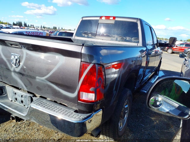 3C6UR5DL8HG534628 RAM 2500