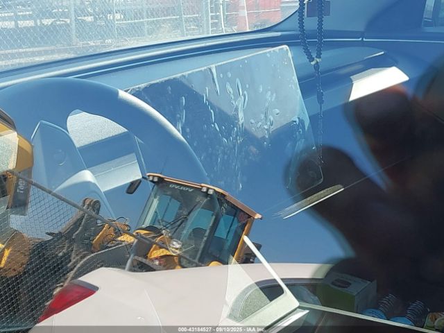 2024 TESLA MODEL 3 5YJ3E1EAXRF833602 Photo 6