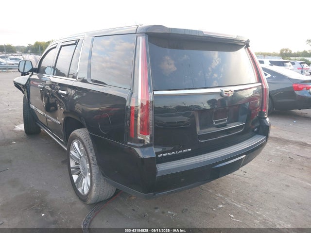 2016 CADILLAC ESCALADE 1GYS4DKJ7GR173878 Photo 2