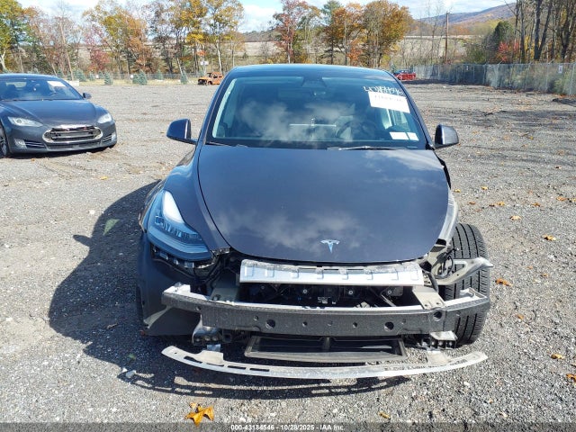 5YJYGDEE0MF192201 Tesla Model Y