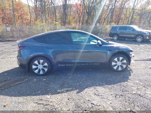 5YJYGDEE0MF192201 Tesla Model Y