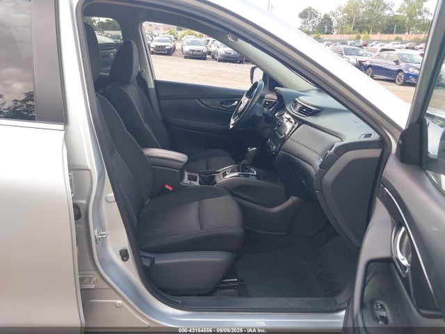 Nissan 2017 2017 KNMAT2MVXHP585072 Image 5
