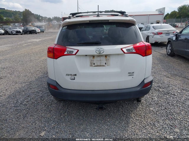 Toyota 2ar-fe 2015 2T3RFREV1FW363927 Image 16