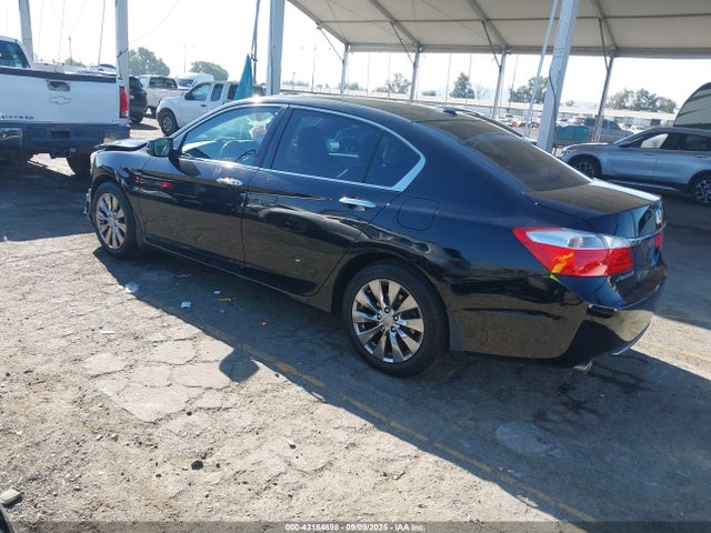 Honda j35y1 2014 1HGCR3F87EA004034 Image 3