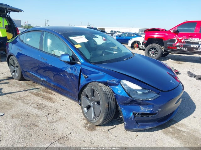 2021 TESLA MODEL 3 5YJ3E1EB8MF010202 Photo 0
