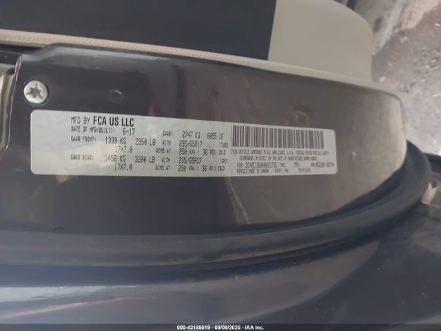 Продажа на аукционе авто 2017 Chrysler Pacifica Touring-l, vin: 2C4RC1BG8HR821735, номер лота: 43185019