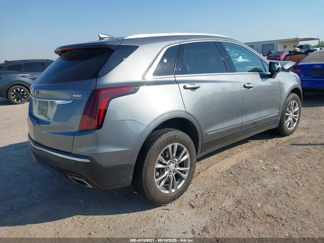 2021 CADILLAC XT5 1GYKNCRSXMZ105639 Photo 3