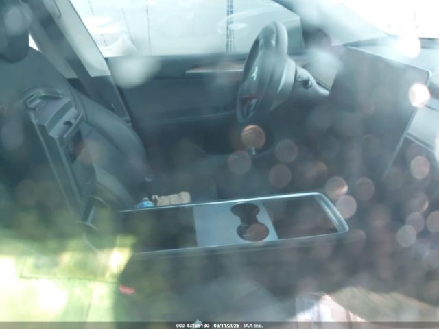 2024 TESLA MODEL Y 7SAYGDED4RF198584 Photo 4