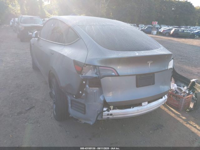 2024 TESLA MODEL Y 7SAYGDED4RF198584 Photo 5