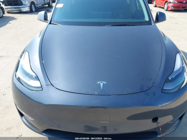 2023 TESLA MODEL Y 7SAYGDEE0PA208949 Photo 9
