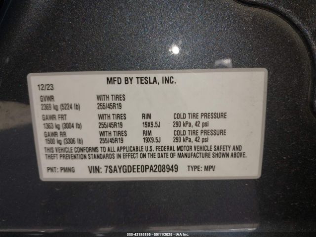 2023 TESLA MODEL Y 7SAYGDEE0PA208949 Photo 8