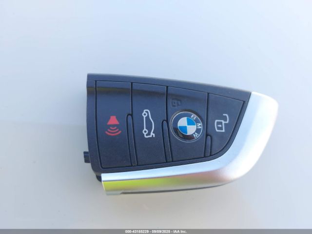 2022 BMW 3 SERIES 3MW5P7J09N8C42482 Photo 10