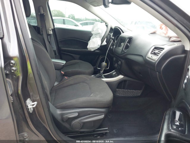 3C4NJCABXKT685912 Jeep Compass Sport