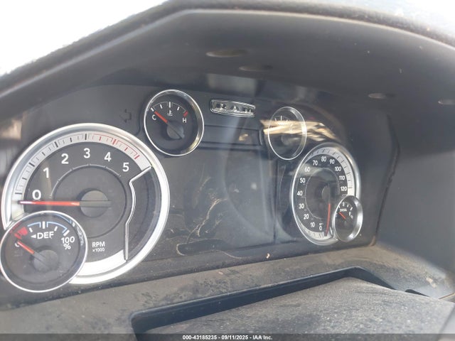 43185235 :رقم المزاد ، 3C63RRJL3JG324158 vin ، 2018 Ram 3500 Laramie  4x4 8' Box مزاد بيع