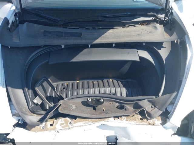 2024 TESLA MODEL 3 5YJ3E1EA9RF768550 Photo 9