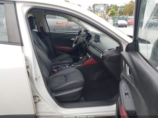 2018 MAZDA CX-3 JM1DKFD74J0301717 Photo 4