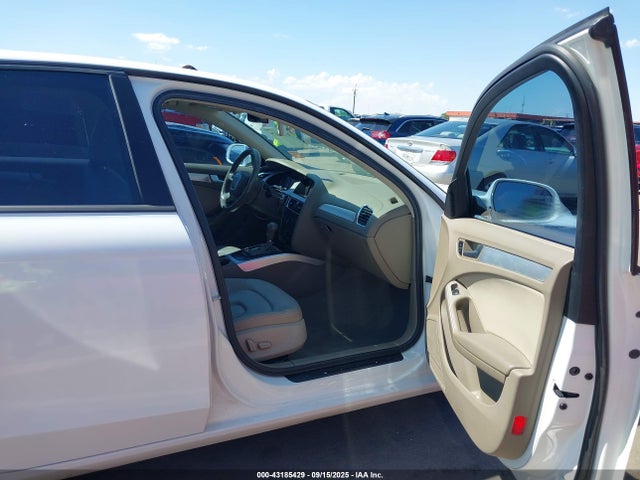 2011 AUDI A4 WAUAFAFL2BN019727 Photo 4