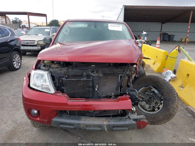 Nissan 2019 2019 1N6AD0EV2KN795889 Image 13