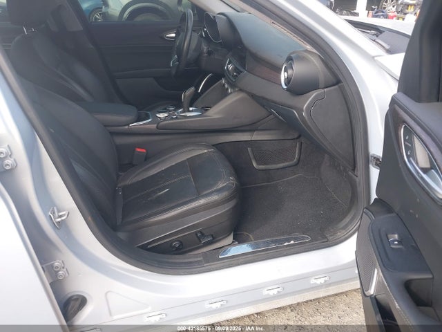 ZARFANBN0L7639218 Alfa Romeo giulia (952)