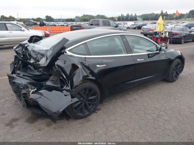 2018 TESLA MODEL 3 5YJ3E1EBXJF113097 Photo 3