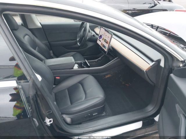 2018 TESLA MODEL 3 5YJ3E1EBXJF113097 Photo 4