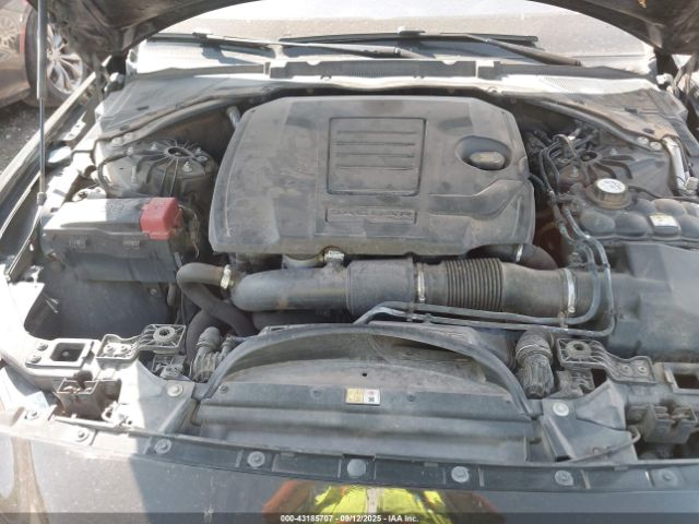 2019 JAGUAR XE SAJAS4FX4KCP51101 Photo 9