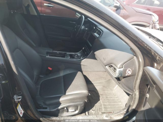 2019 JAGUAR XE SAJAS4FX4KCP51101 Photo 4