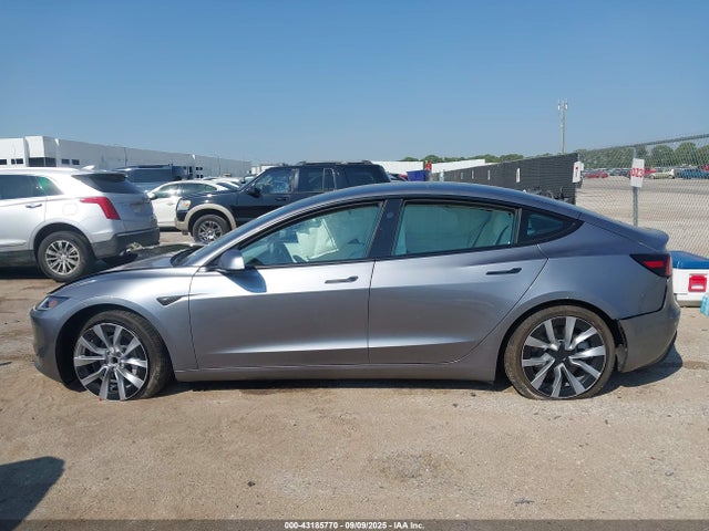 Tesla MODEL 3 2025 5YJ3E1EA0SF041609 Image 25