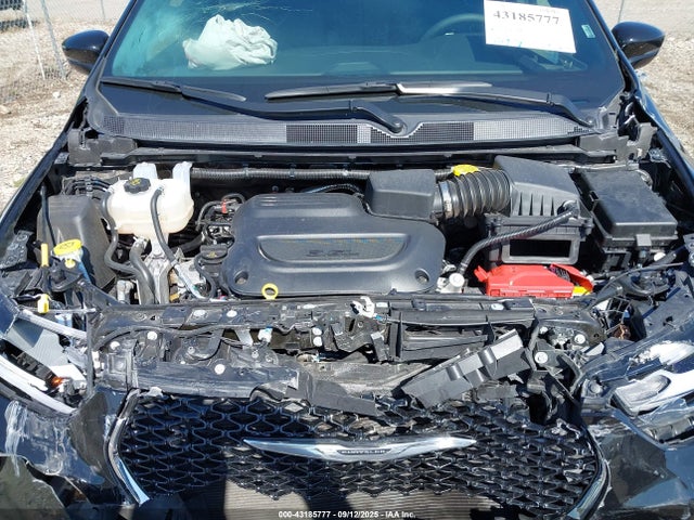 Chrysler Pacifica 2025 2C4RC1BG4SR541852 Image 10