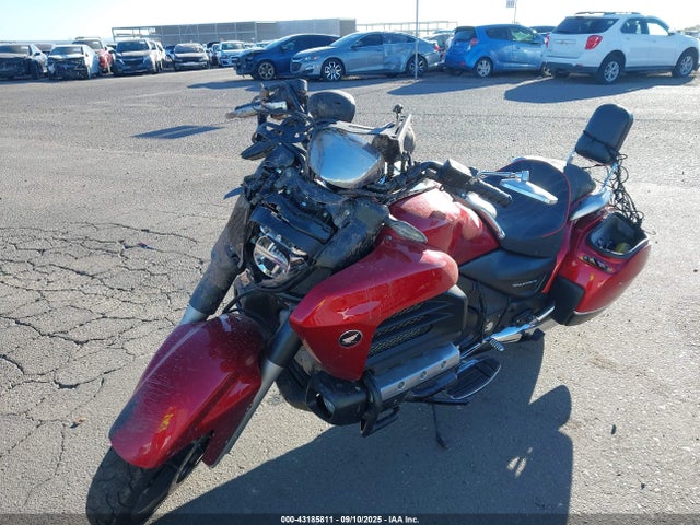 JH2SC680XFK100022 Honda Gl1800 C