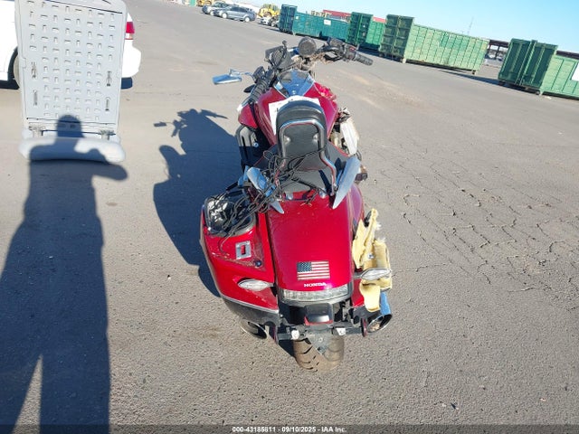 JH2SC680XFK100022 Honda Gl1800 C