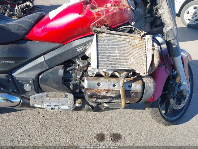 JH2SC680XFK100022 Honda Gl1800 C