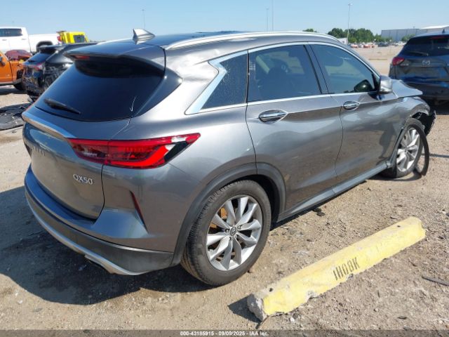 2020 INFINITI QX50 3PCAJ5M12LF100477 Photo 3